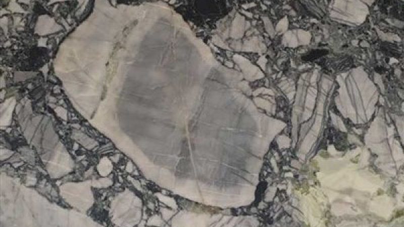 岩板岛台，如何挑选品质之选？**